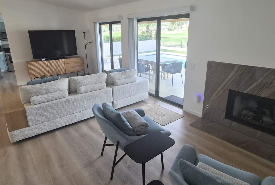 Fairway Living with Private Guest Casita - Palm Desert, California