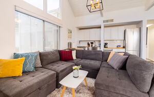 Desert Peak Studio | Indian Wells Mountain Views - Indian Wells, California