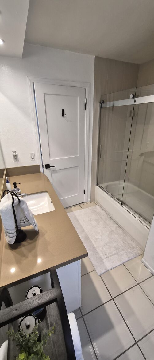 Fairway Living with Private Guest Casita - Palm Desert, California