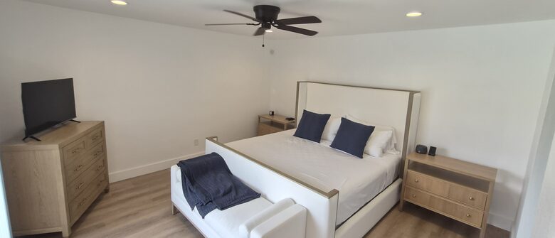 Fairway Living with Private Guest Casita - Palm Desert, California