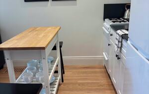 Designer Cottage Suite in the Heart of Noe Valley - San Francisco, California