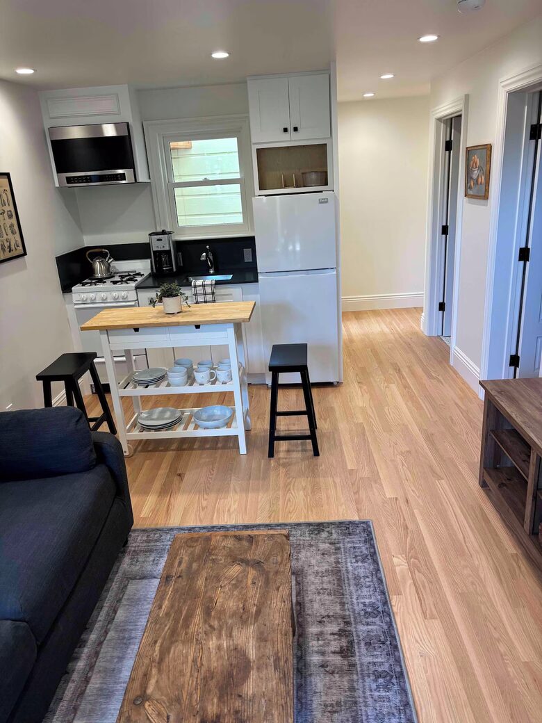 Designer Cottage Suite in the Heart of Noe Valley - San Francisco, California