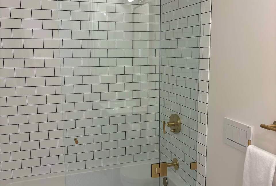 Designer Cottage Suite in the Heart of Noe Valley - San Francisco, California