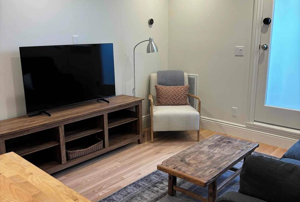 Designer Cottage Suite in the Heart of Noe Valley - San Francisco, California