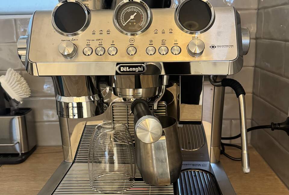 Pacific Ocean Views Beside Burleigh Head National Park - Gold Coast, Australia