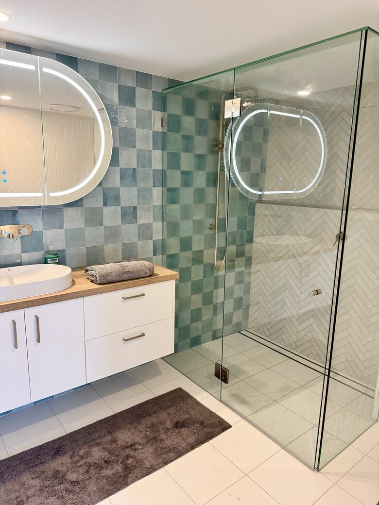 Pacific Ocean Views Beside Burleigh Head National Park - Gold Coast, Australia