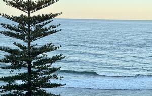 Pacific Ocean Views Beside Burleigh Head National Park - Gold Coast, Australia