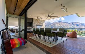 Breathtaking Lake Wanaka and Southern Alps Panorama Above Town - Wānaka, New Zealand