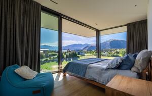 Breathtaking Lake Wanaka and Southern Alps Panorama Above Town - Wānaka, New Zealand