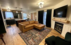 Walk to Deer Valley Gondola with Year Round Hot Tub and Resort Amenities - Heber, Utah