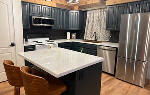 Walk to Deer Valley Gondola with Year Round Hot Tub and Resort Amenities - Heber, Utah