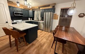 Walk to Deer Valley Gondola with Year Round Hot Tub and Resort Amenities - Heber, Utah