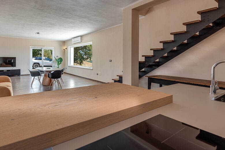 Well-Appointed Saturnia Villa with Valley Views - Saturnia, Italy