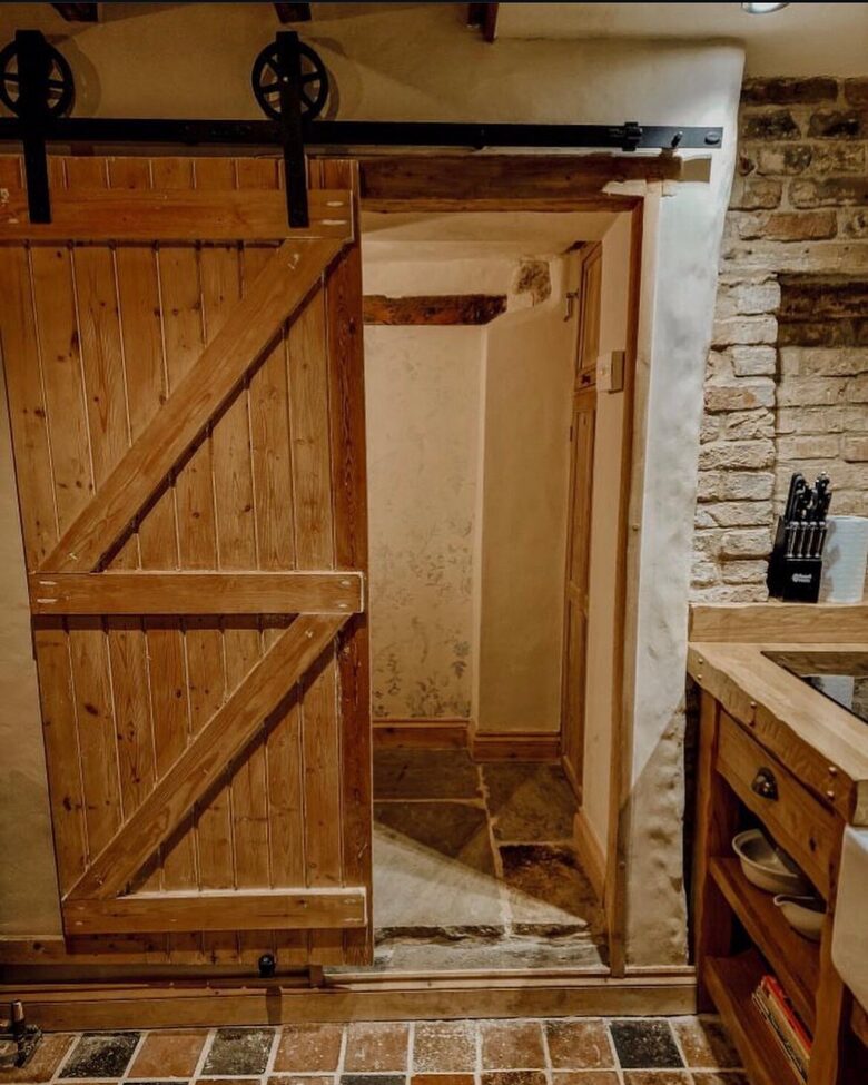 Charming Abbey-View Cottage - Whitby, United Kingdom