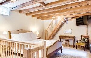 Charming Abbey-View Cottage - Whitby, United Kingdom