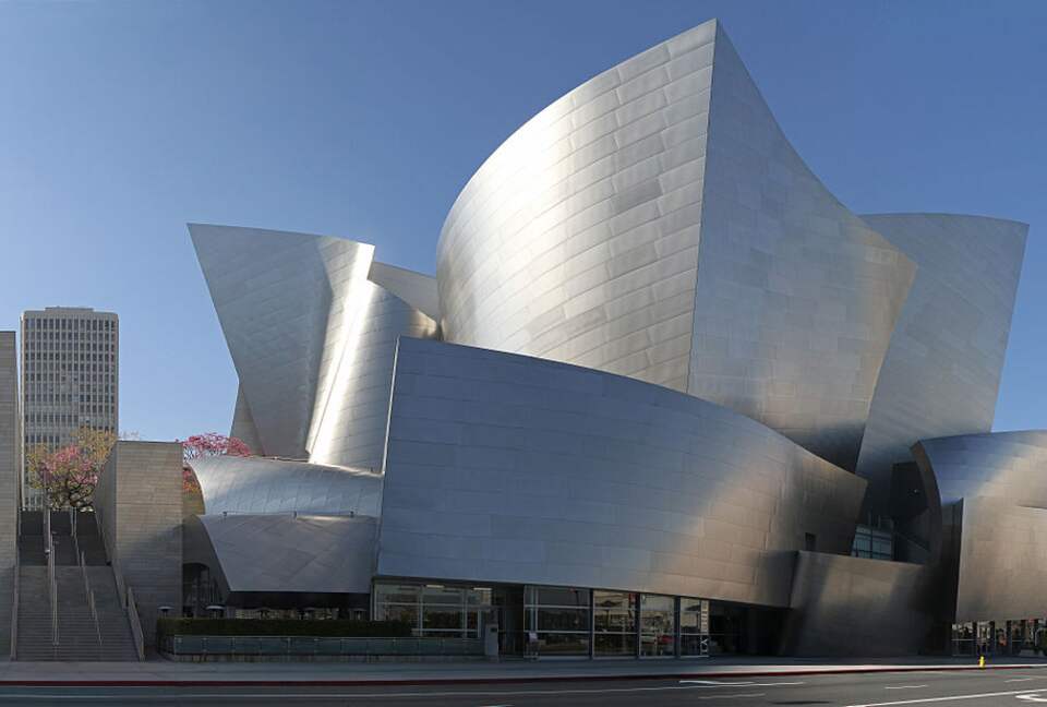 Glass-Walled DTLA Corner Loft with Skyline Views - Los Angeles, California