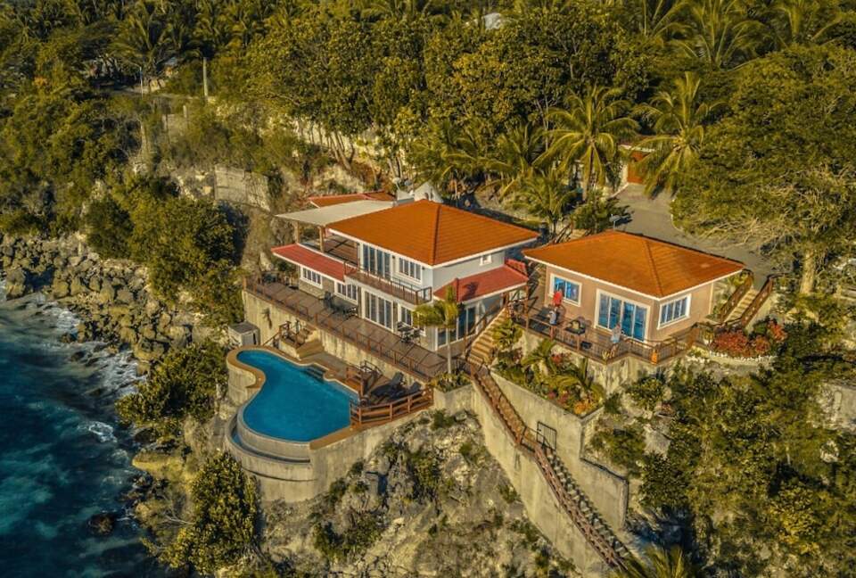 Oceanfront Cliff Villa Overlooking Sumilon Island - Oslob, Philippines