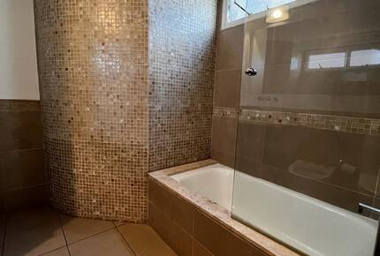 Casa Larrea - Buenos Aires, Argentina