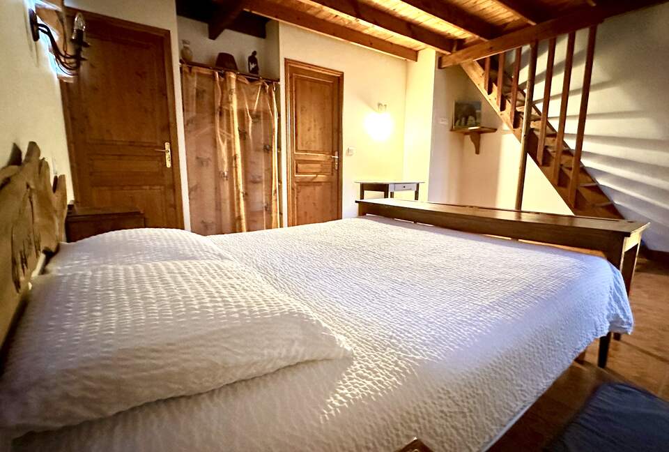 A Warm Welcome in the Champagne Countryside - Lignol-le-Château, France