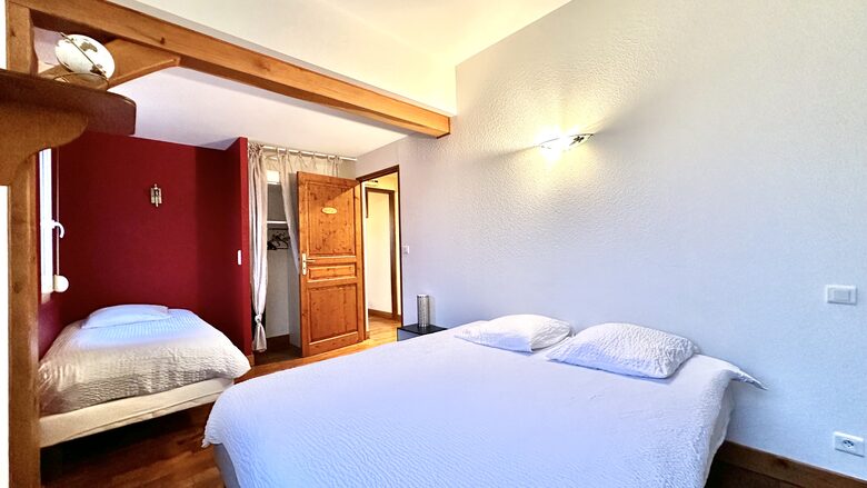 A Warm Welcome in the Champagne Countryside - Lignol-le-Château, France