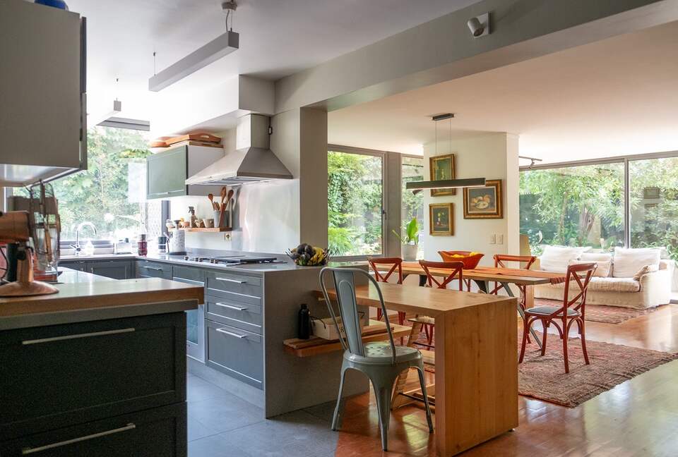 Secluded Garden Living in Santiago‘s Most Desirable Enclave - Vitacura, Chile