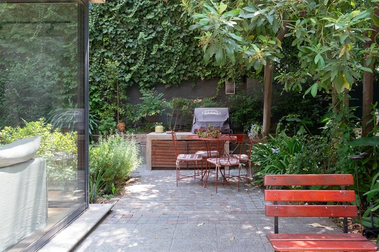 Secluded Garden Living in Santiago‘s Most Desirable Enclave - Vitacura, Chile