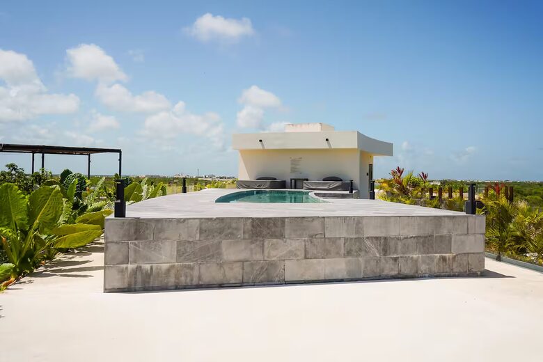 La Veleta Jungle Escape with Rooftop Views - Tulum, Mexico
