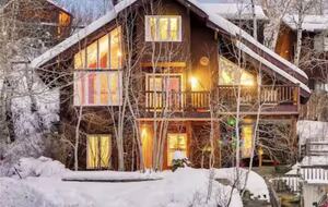 Aspen Framed Sunset Views Over Yampa Valley Near Steamboat Ski Area - Steamboat Springs, Colorado