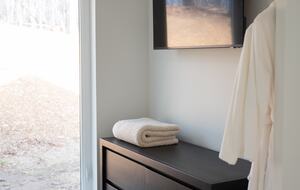 Afton Mountain Retreat with Hot Tub & Views - Afton, Virginia