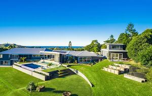 Byron Bay Retreat | Hinterland Luxury - Coopers Shoot, Australia