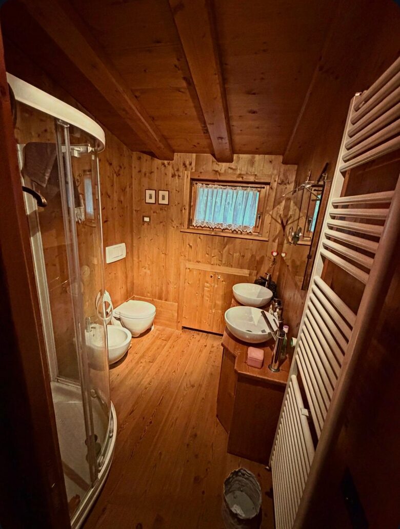 A Tasteful Alpine Apartment near Cortina d'Ampezzo - San Vito di Cadore, Italy