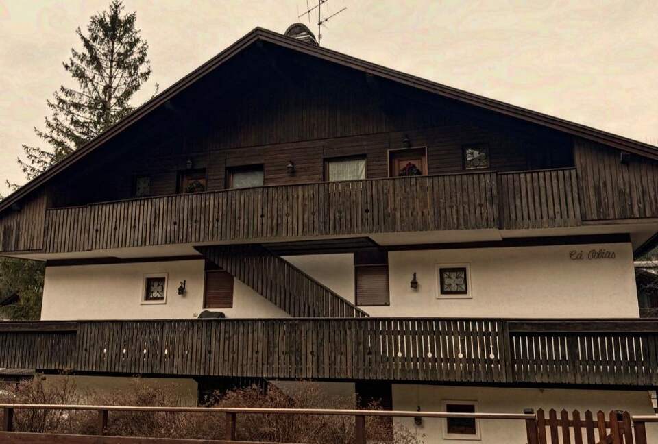 A Tasteful Alpine Apartment near Cortina d'Ampezzo - San Vito di Cadore, Italy