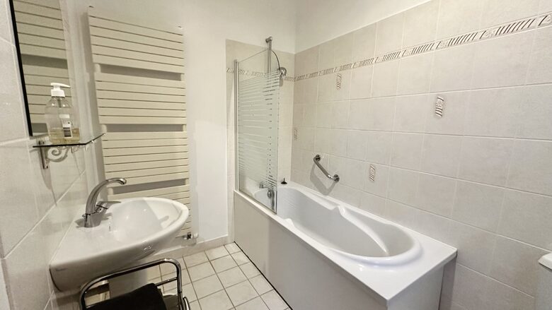 Salle de bain 1