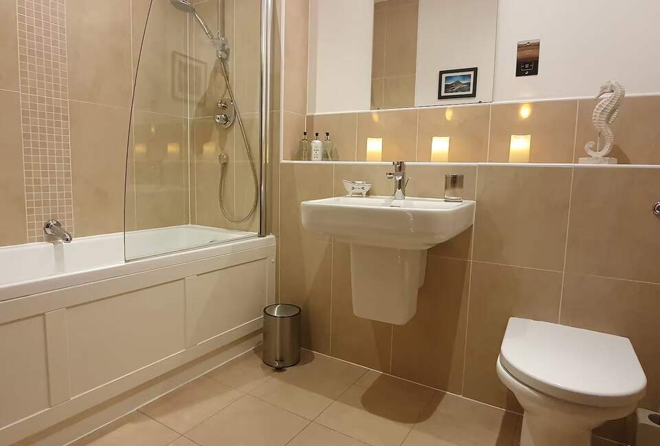 The Tower Penthouse at Dollarbeg Castle - Dollar, United Kingdom