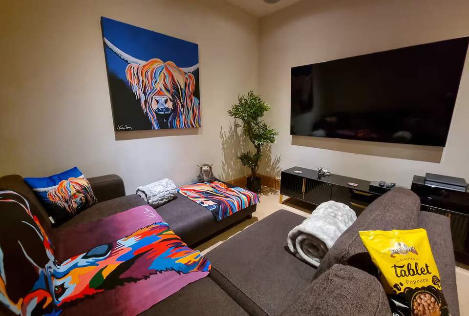 The Tower Penthouse at Dollarbeg Castle - Dollar, United Kingdom