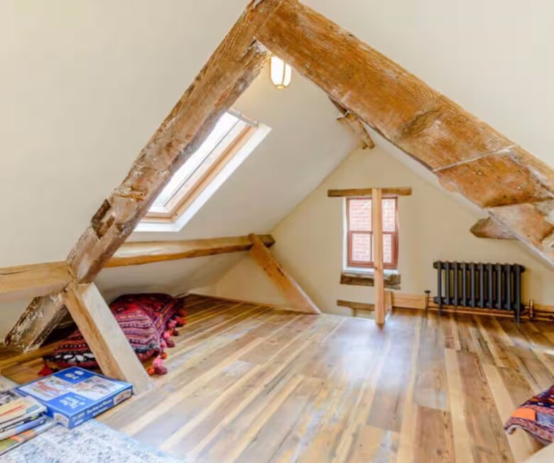 Charming Abbey-View Cottage - Whitby, United Kingdom