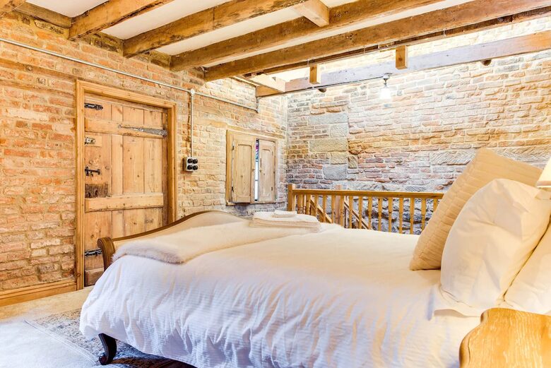 Charming Abbey-View Cottage - Whitby, United Kingdom