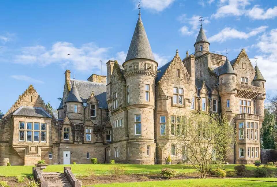 The Tower Penthouse at Dollarbeg Castle - Dollar, United Kingdom