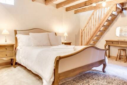 Charming Abbey-View Cottage - Whitby, United Kingdom