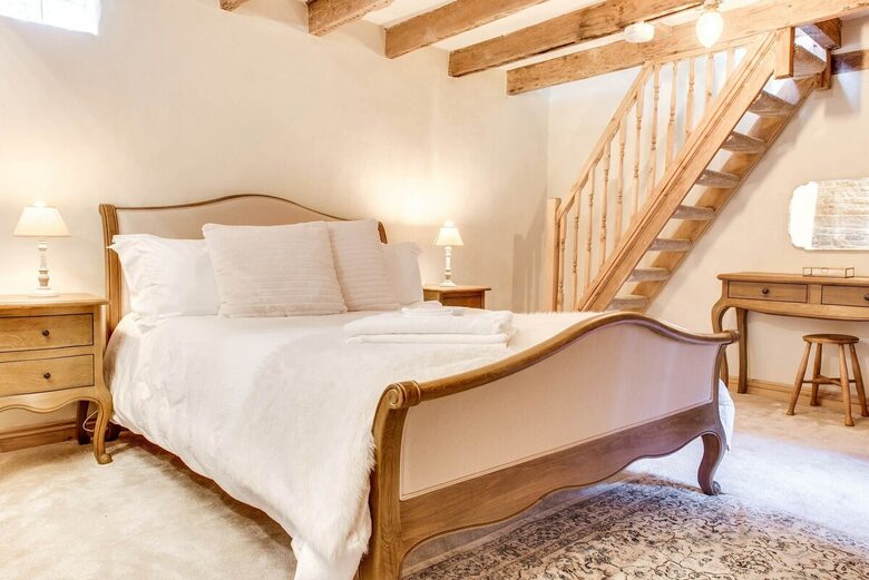 Charming Abbey-View Cottage - Whitby, United Kingdom