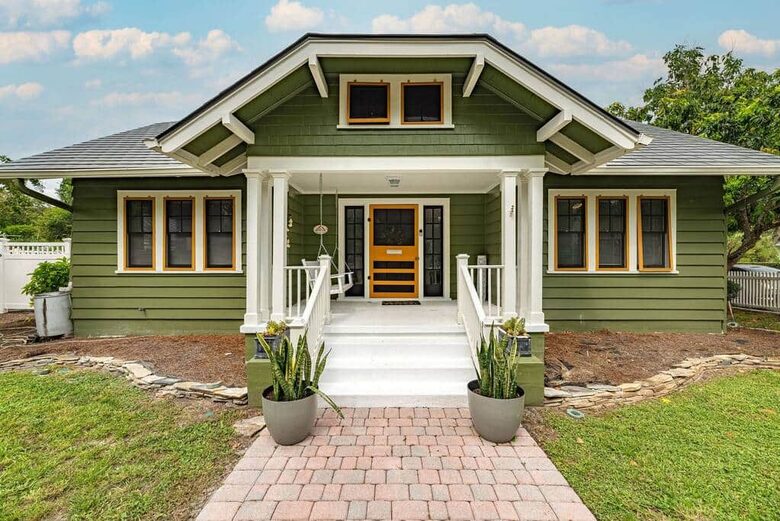 Historic Pool Compound One Block from Melbourne Arts District - Melbourne, Florida