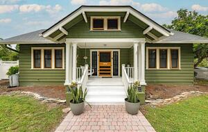 Historic Pool Compound One Block from Melbourne Arts District - Melbourne, Florida