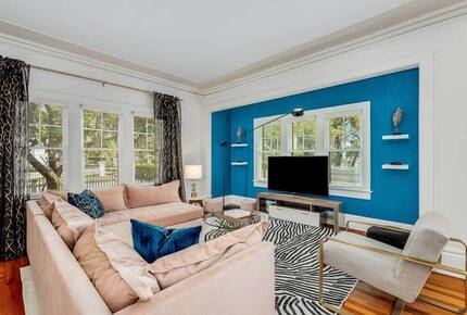 Historic Pool Compound One Block from Melbourne Arts District - Melbourne, Florida