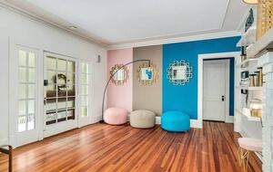 Historic Pool Compound One Block from Melbourne Arts District - Melbourne, Florida