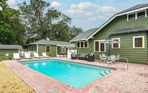 Historic Pool Compound One Block from Melbourne Arts District - Melbourne, Florida