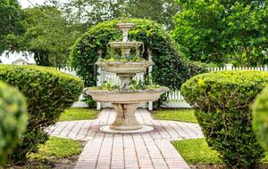 Historic Pool Compound One Block from Melbourne Arts District - Melbourne, Florida