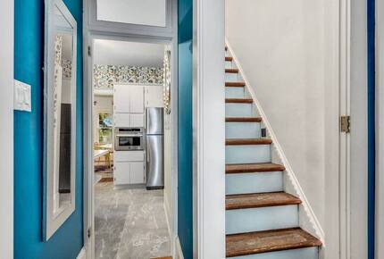 Historic Pool Compound One Block from Melbourne Arts District - Melbourne, Florida