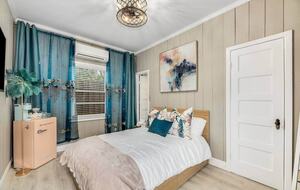 Historic Pool Compound One Block from Melbourne Arts District - Melbourne, Florida