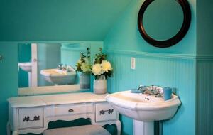 Historic Pool Compound One Block from Melbourne Arts District - Melbourne, Florida