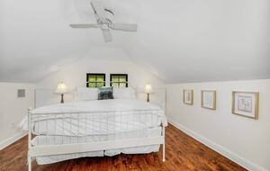 Historic Pool Compound One Block from Melbourne Arts District - Melbourne, Florida